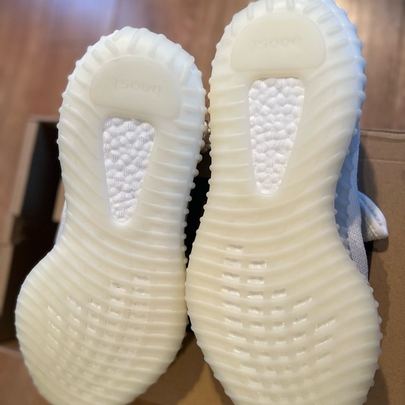 NEW Bone Yeezy Boosts - Picture 5 of 5